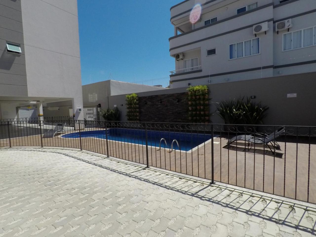 Edificio Varadero Bombinhas Exterior foto